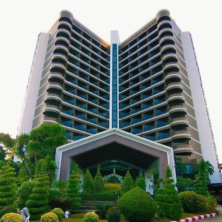 First Pacific Hotel And Convention Pattaya Exterior photo